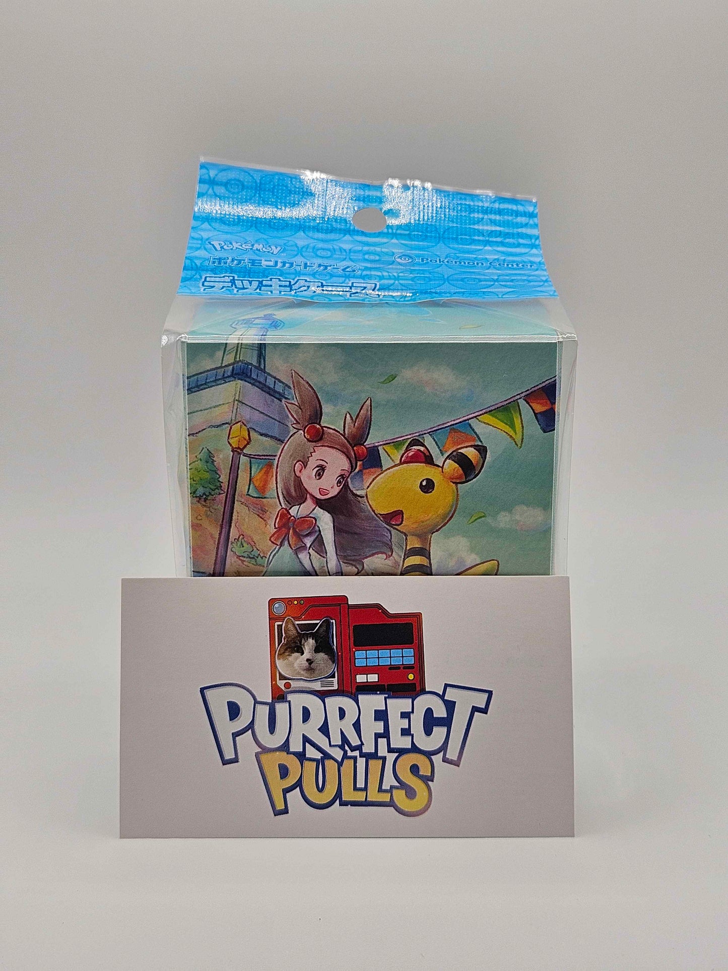 Pokémon Center Japan – Ampharos & Trainer Deck Box