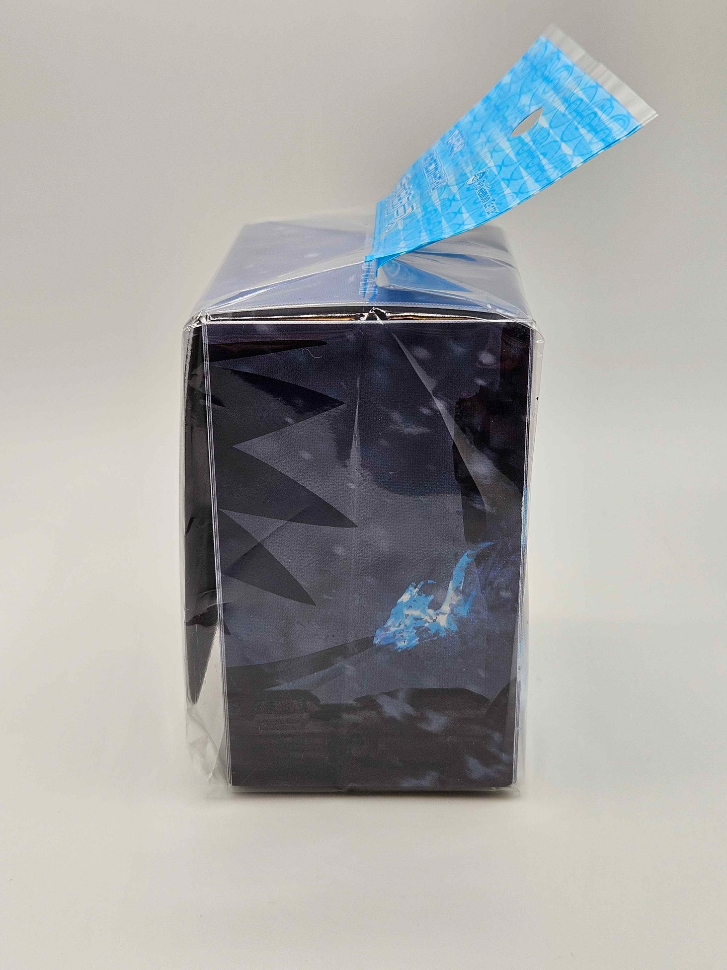 Pokémon Center Japan – Mega Charizard X Deck Box