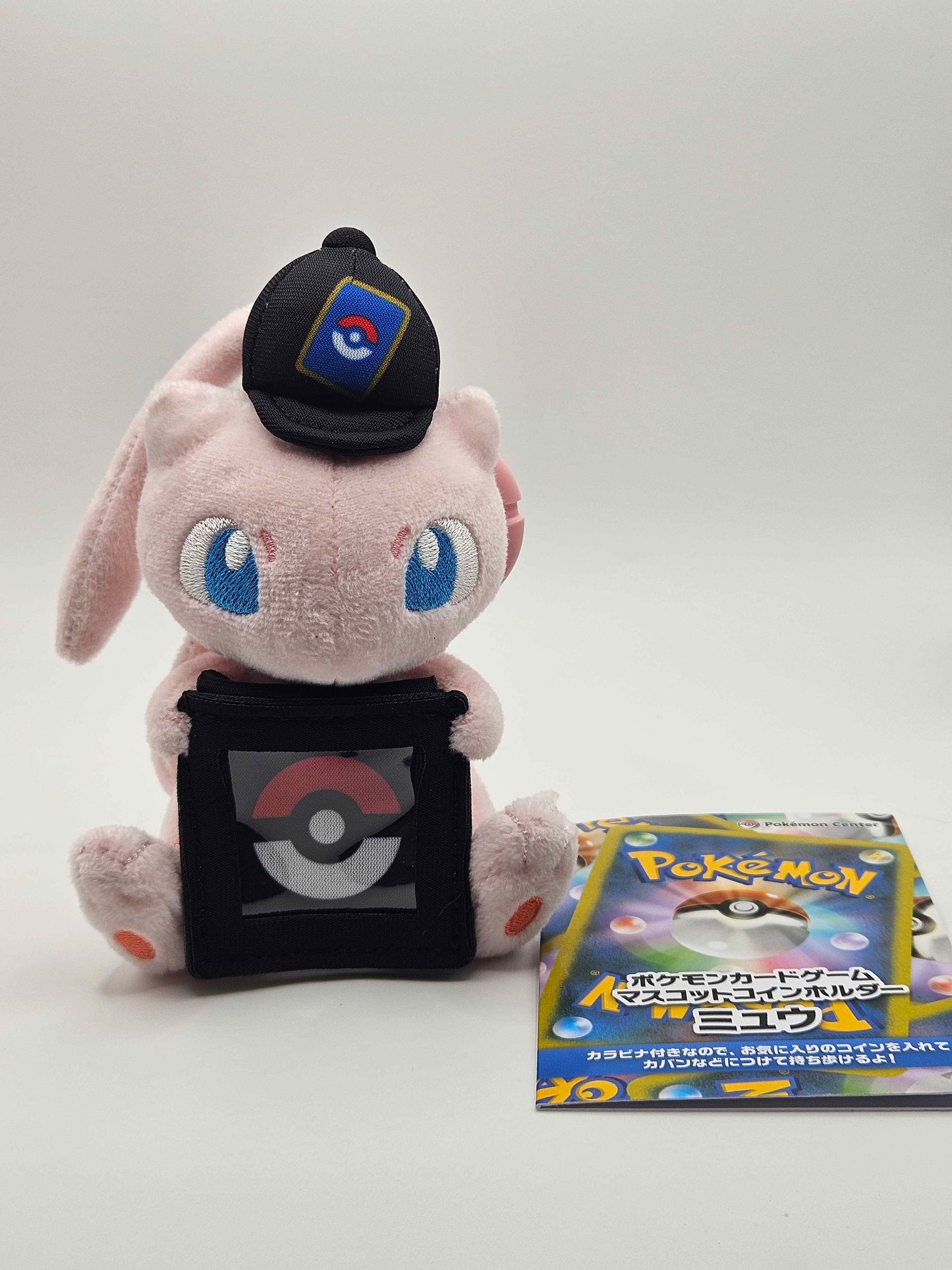 Pokémon Center Japan – Mew Mascot Coin Holder Plush (With Mini Hat)